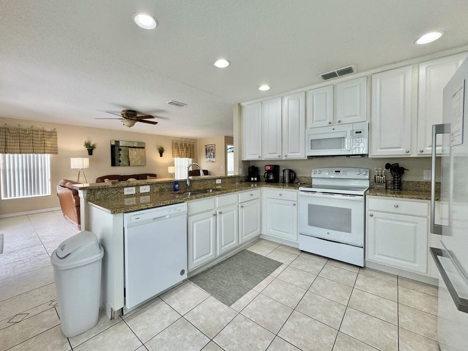 Large Kitchen with Seating