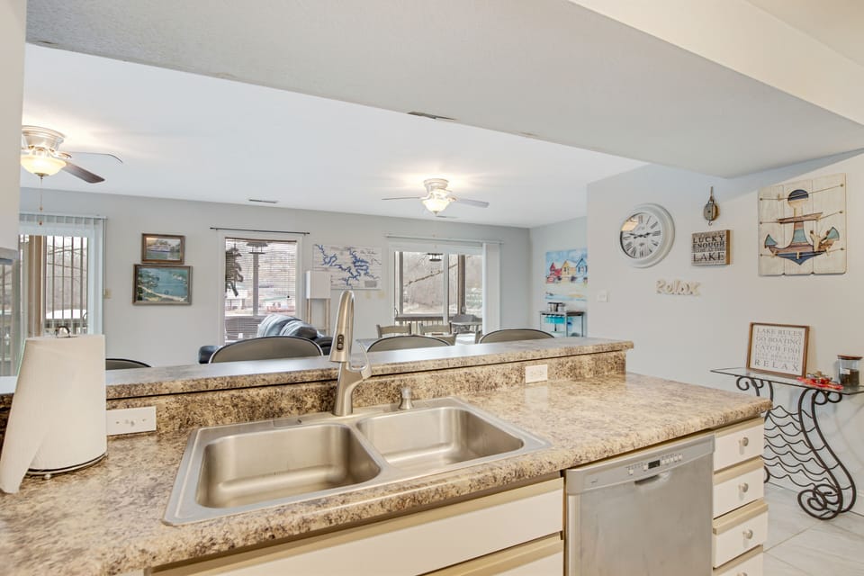 Great counter space for all your meal prep needs