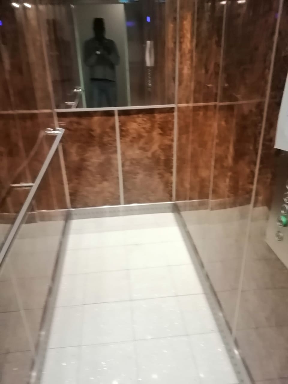 Large T5 with 4 bedrooms with 4 double beds Apartment in Brest