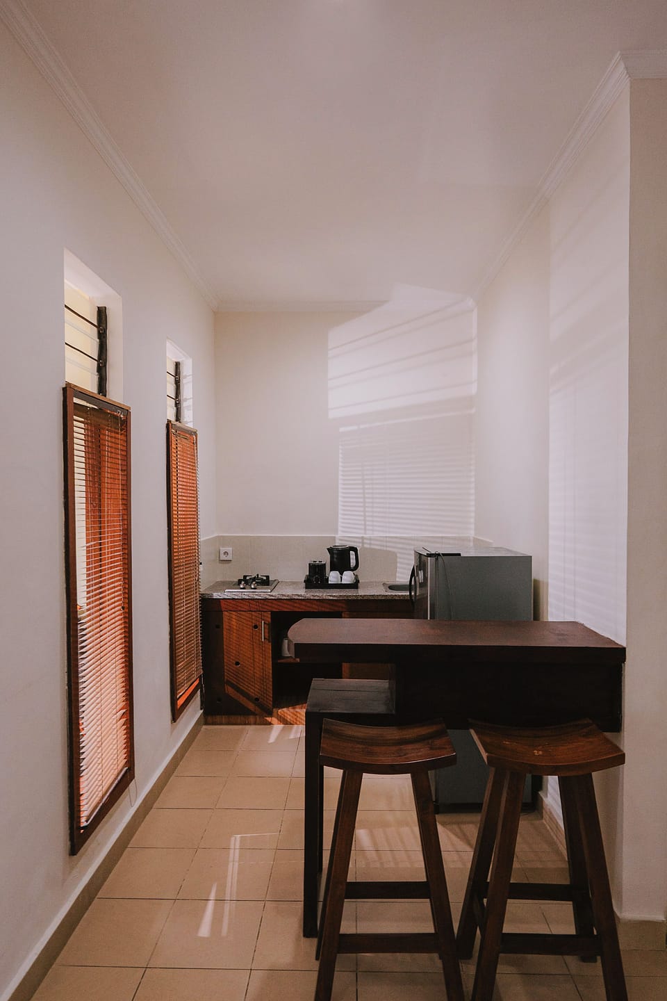 Studio Suite, Garden View | Private kitchen | Coffee/tea maker, electric kettle, toaster