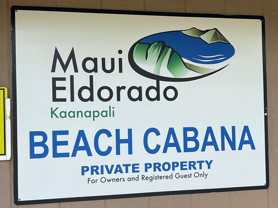 Unique to the Eldorado is the wonderful on-the-sand cabana. 