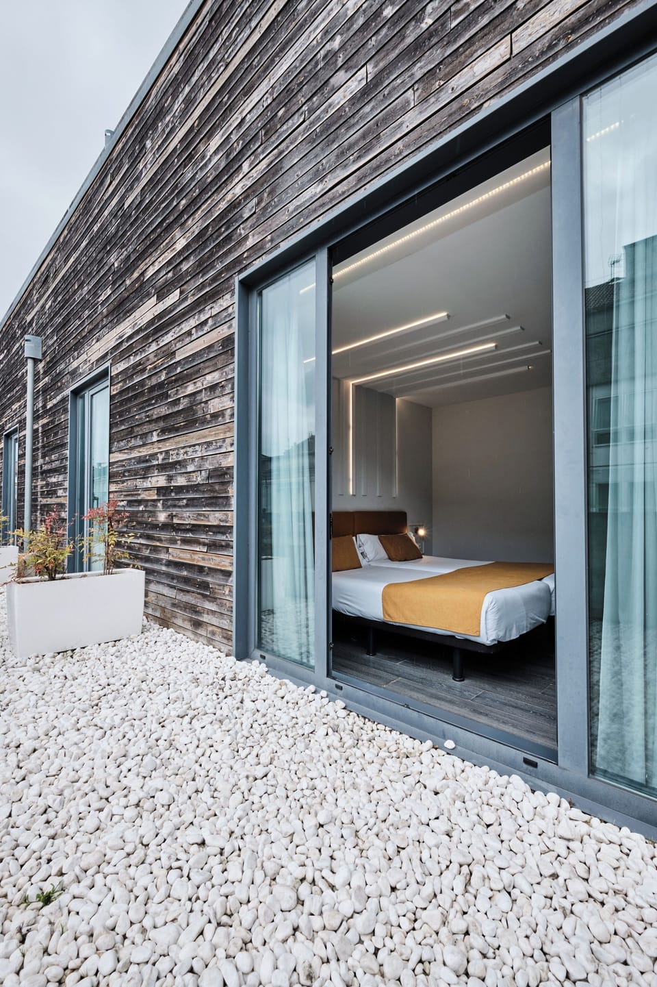 Double Room | In-room safe, desk, soundproofing, free WiFi