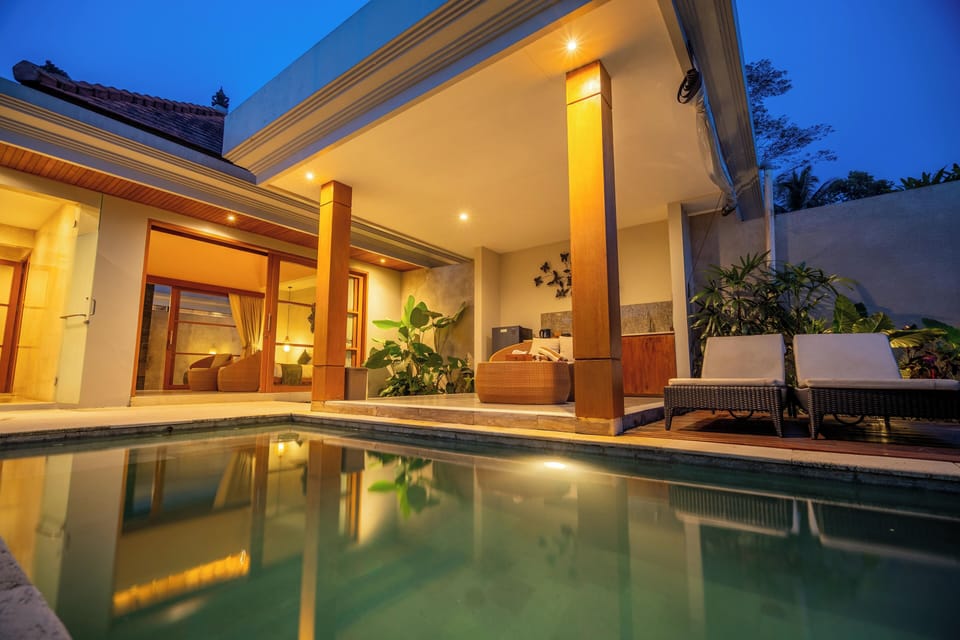 Front of property - evening/night