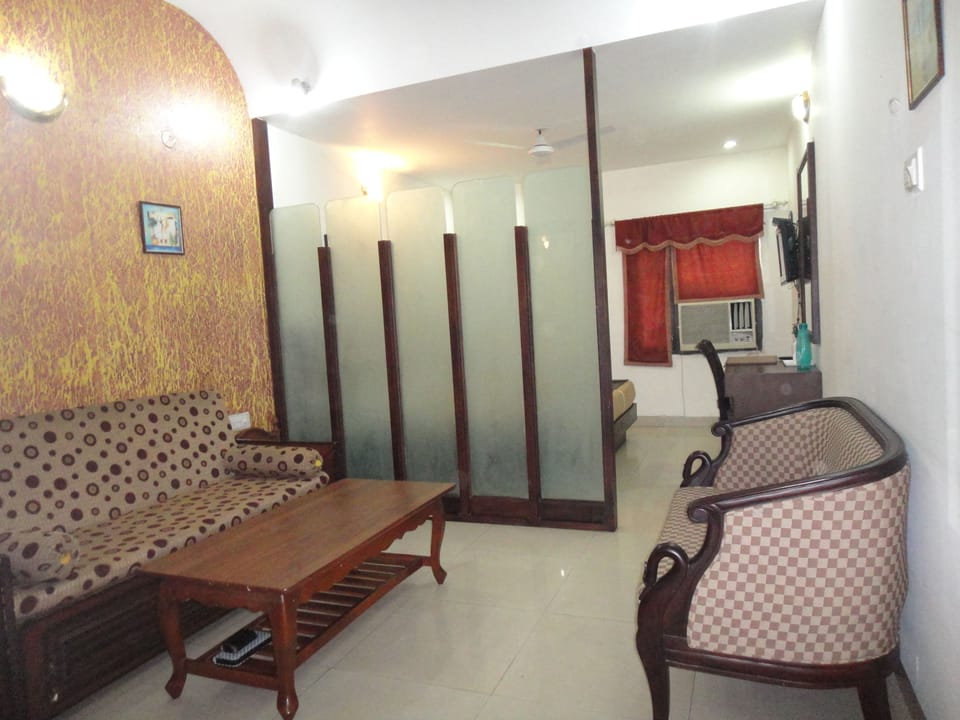 Standard Double Room | Living area | LCD TV