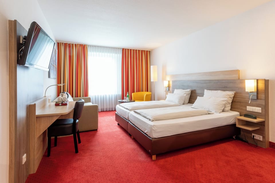 Standard Double Room | Hypo-allergenic bedding, desk, blackout drapes, soundproofing