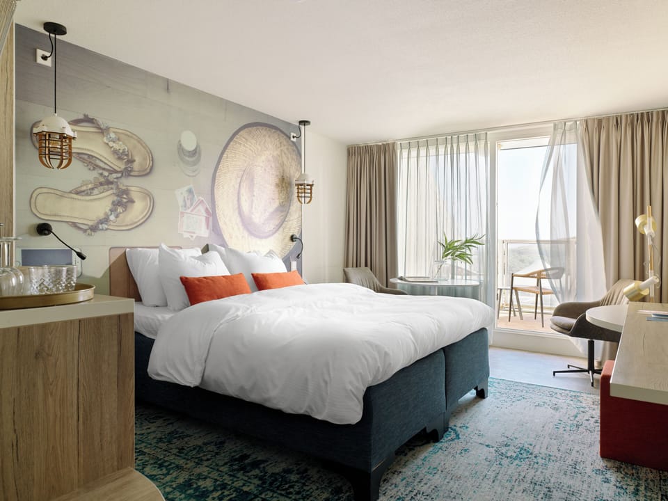 Grand Double or Twin Room, 1 King Bed | Minibar, in-room safe, desk, laptop workspace