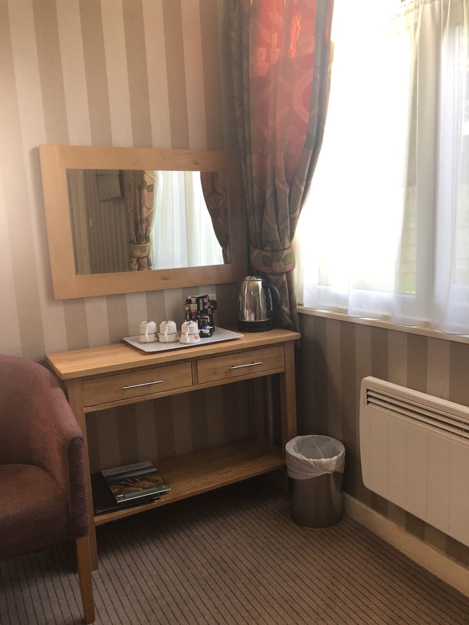 Free WiFi, bed sheets