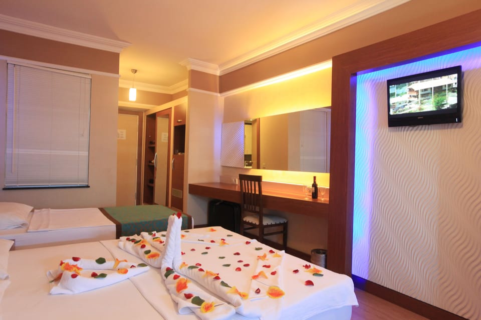 Minibar, in-room safe, desk, soundproofing