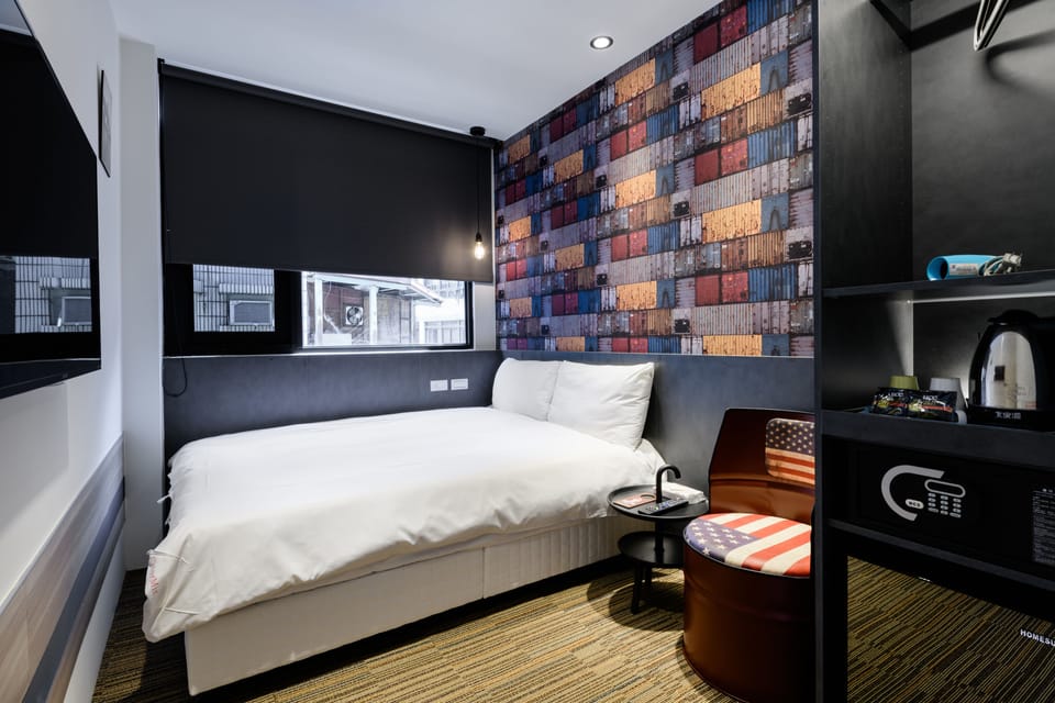 Double Room | Down comforters, soundproofing, free WiFi, bed sheets