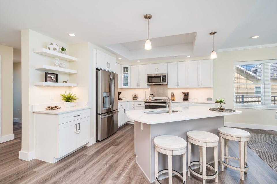 The Chef in your family is guaranteed to fall in love with this spacious kitchen!