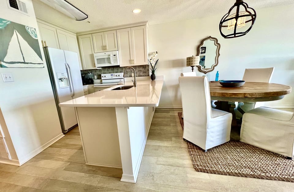 Beautiful renovated kitchen and dining room. 