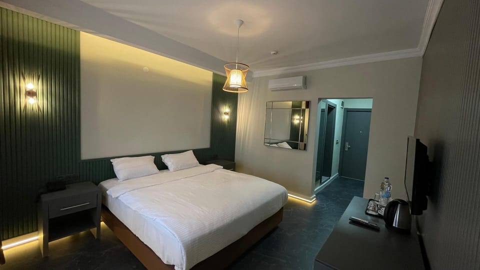 Premium bedding, minibar, in-room safe, free WiFi