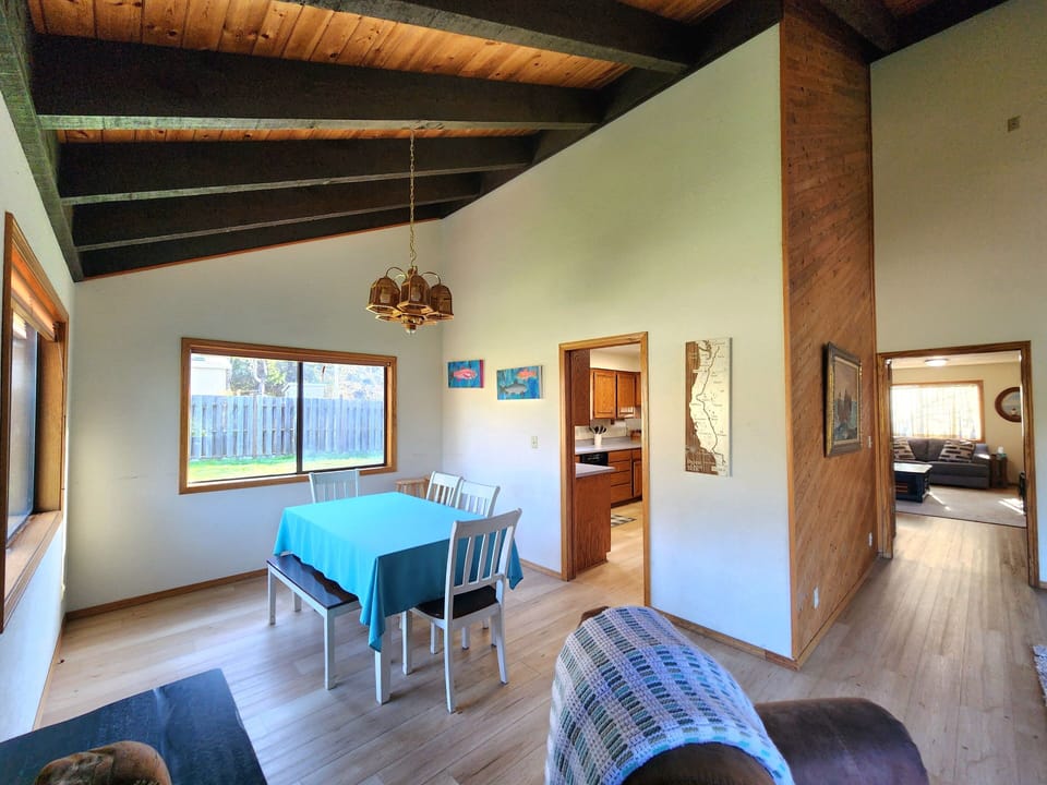 Dining Area- 8-10 Seats Available.