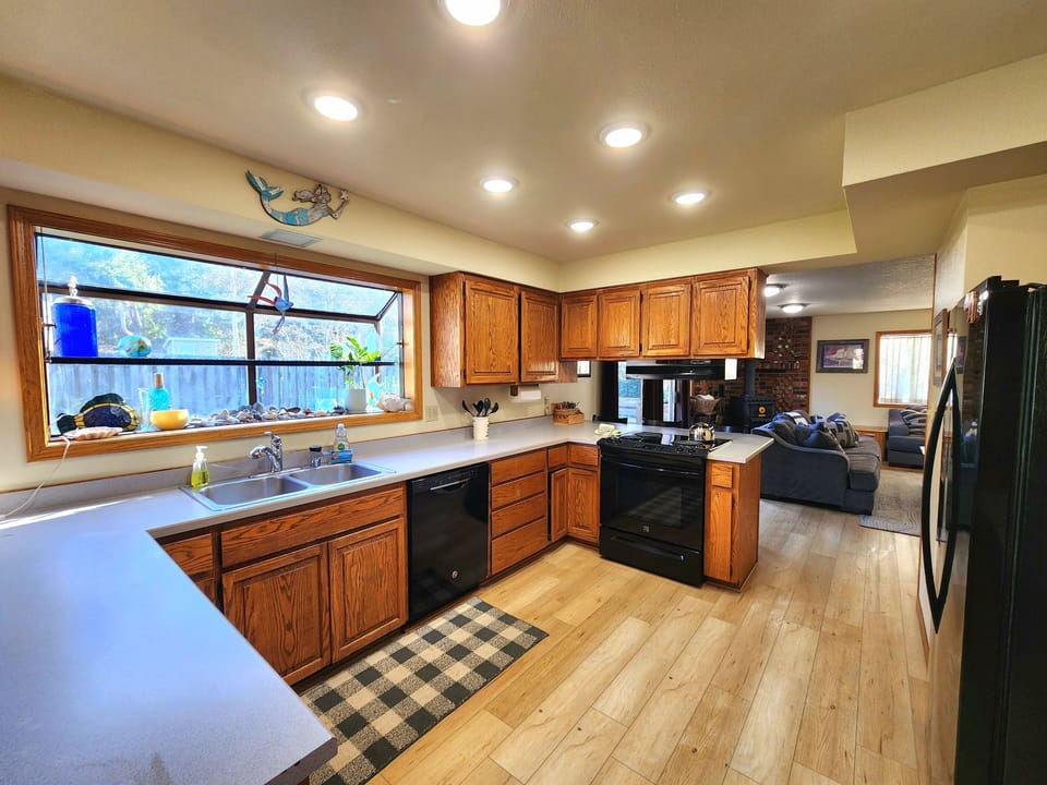 Spacious Kitchen