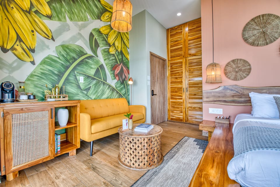 Oceanview King Suite | Free WiFi, bed sheets
