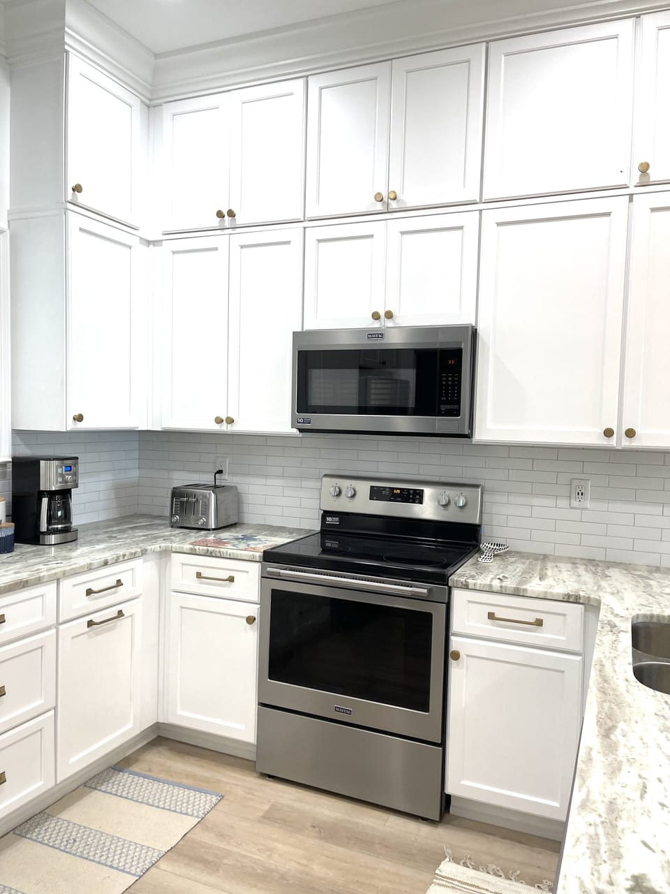 Maytag appliances, toaster, hand mixer, standard & immersion blenders & more!