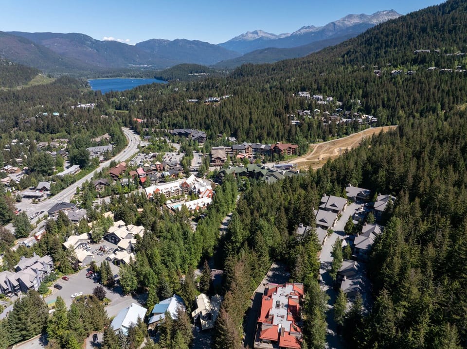 Enjoy the charm of Creekside Village just minutes from your door.