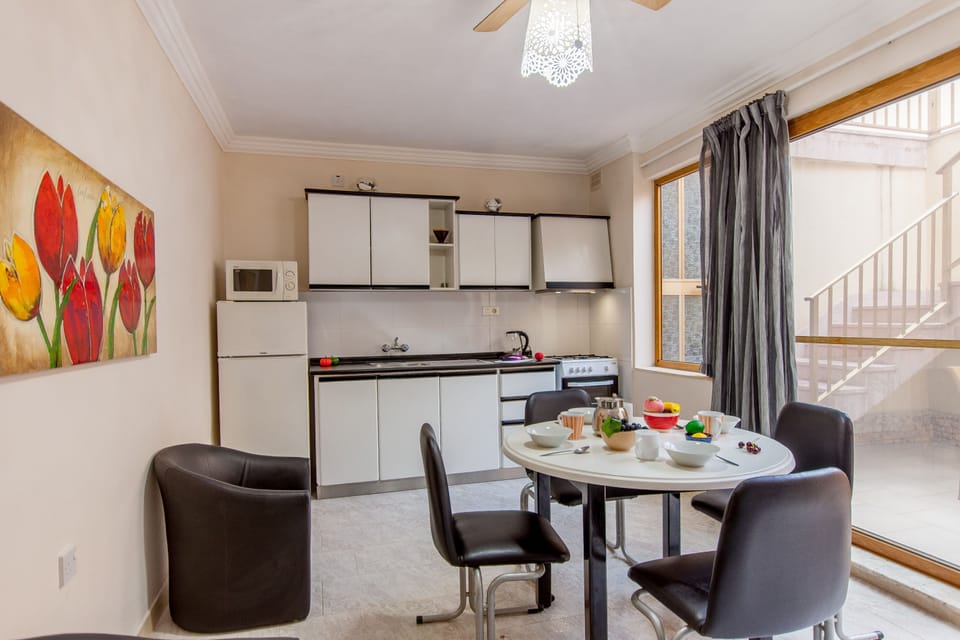Kitchen and dining area