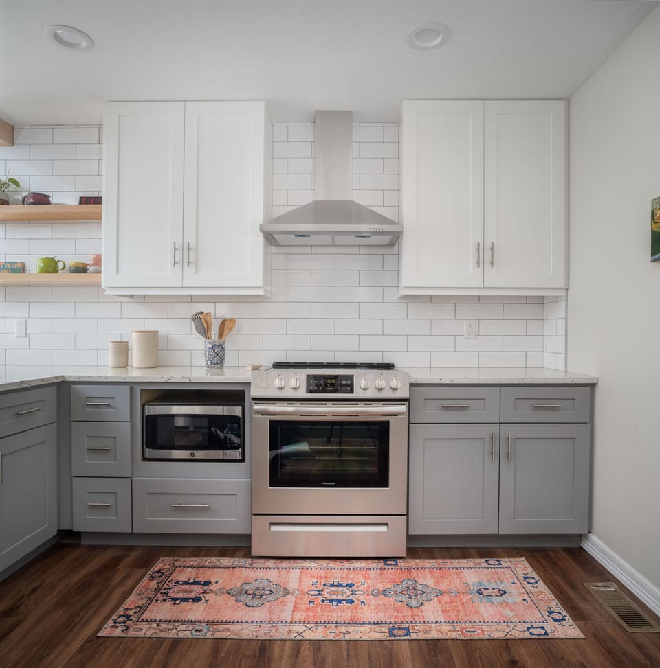 Kitchen and all new appliances 
