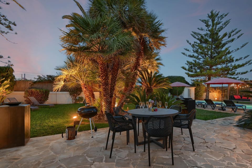 Outdoor dining area