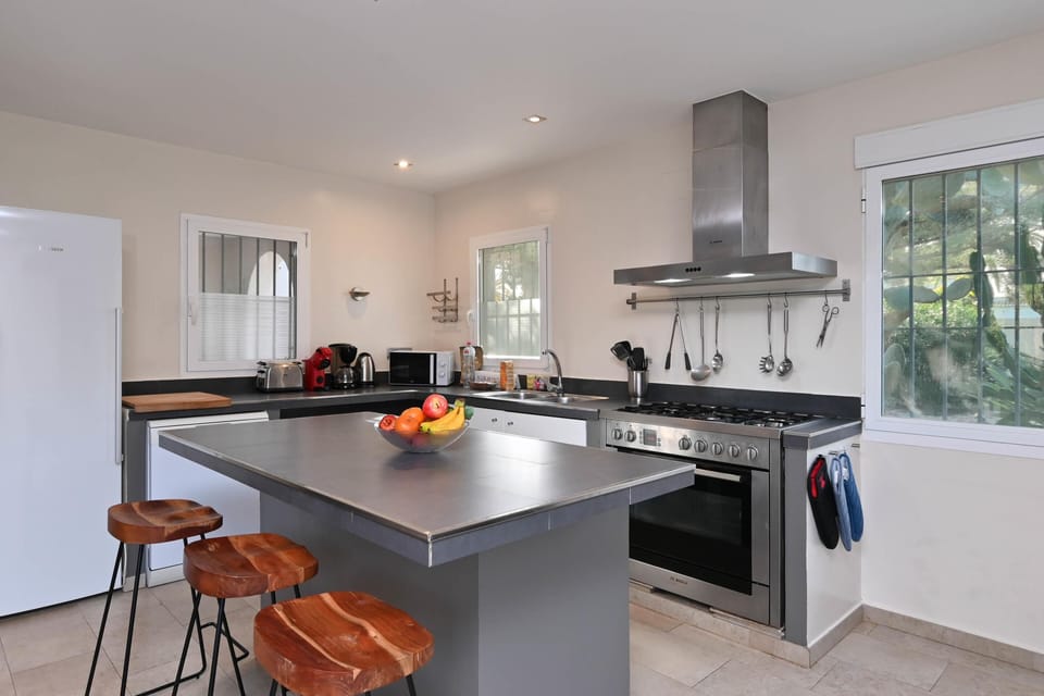 Open kitchen