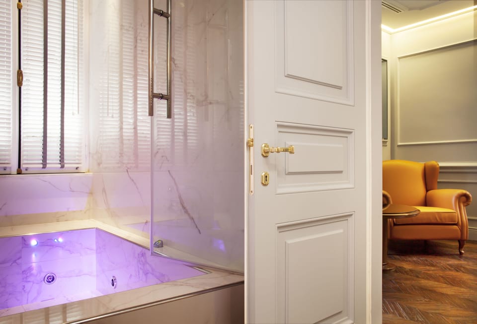 Shower, rainfall showerhead, eco-friendly toiletries, hair dryer