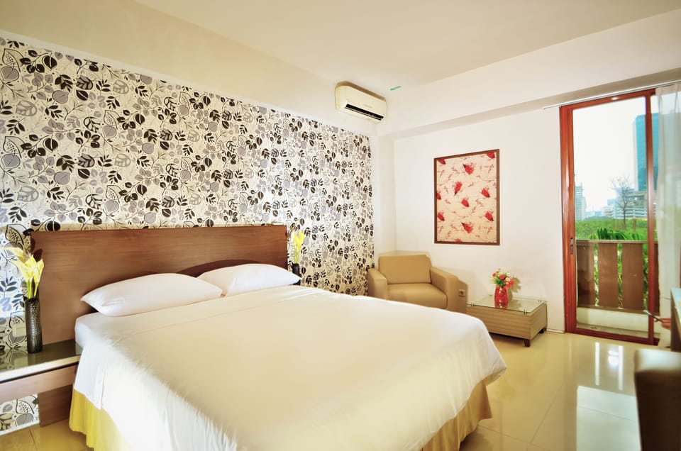 Standard Room | In-room safe, desk, rollaway beds, free WiFi