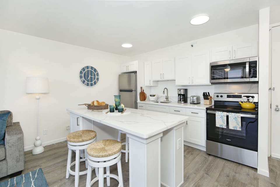 Full Kitchen