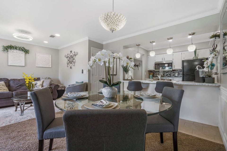 Condo, 1 King Bed with Sofa bed, Patio, Golf View (Clubhouse Bungalow) | Interior