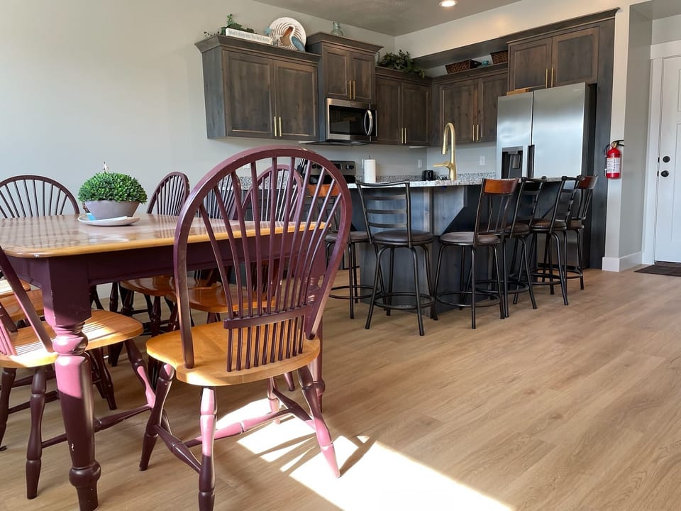 Kitchen : Dining