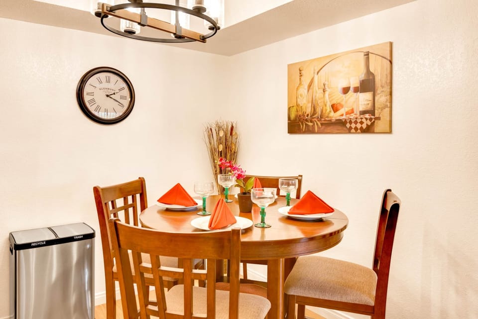 4-place counter-height dinette set (2)