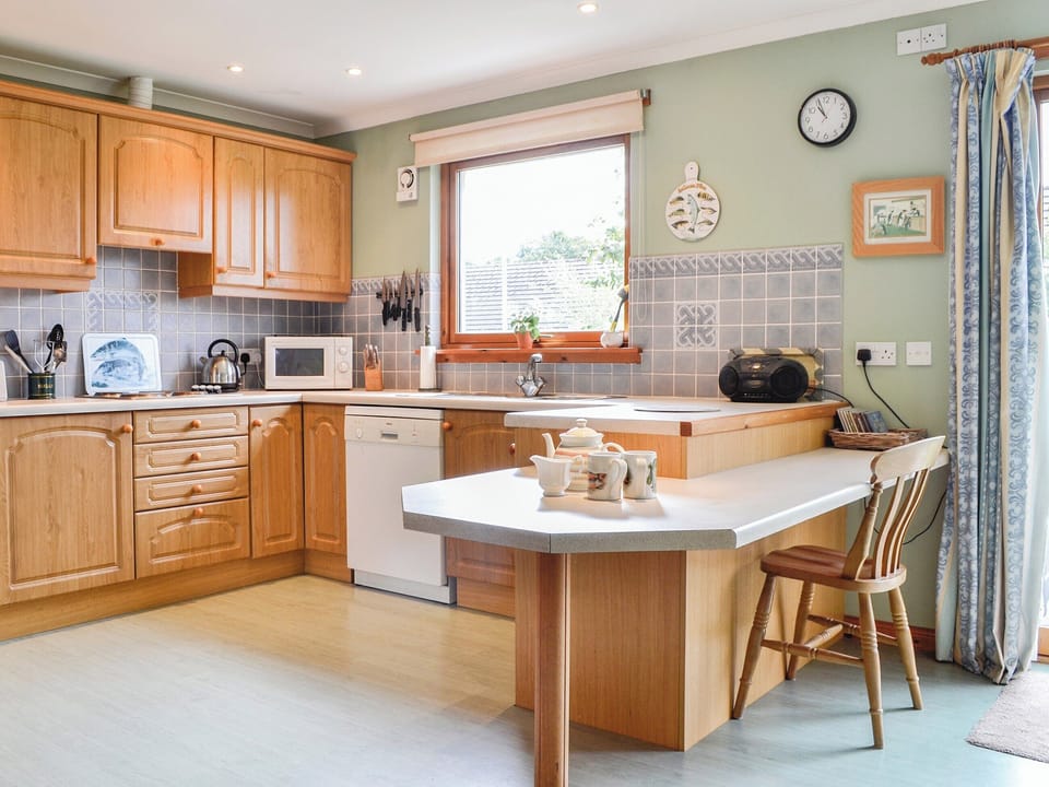 Kitchen/diner | Coille Mhor, Spittalfield, nr Dunkeld