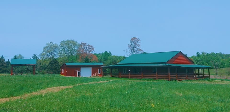 This property comes with a barn to store your boat motorcycles or cars in stays 