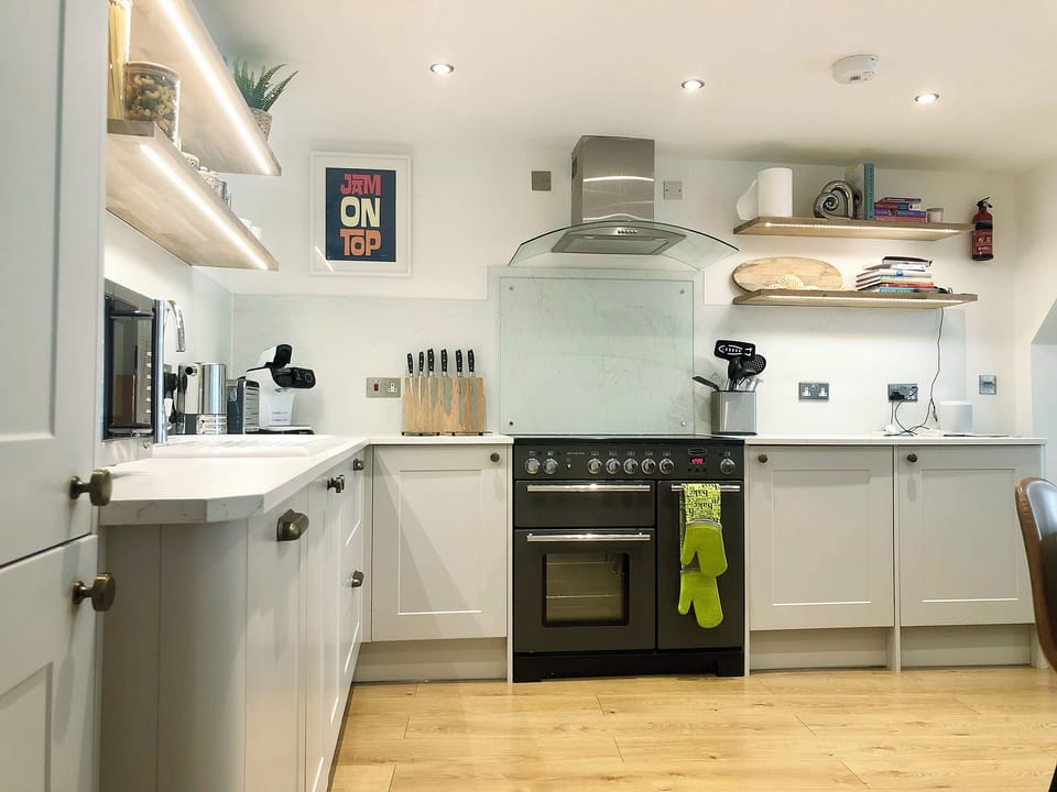 Kitchen area | April Cottage, 