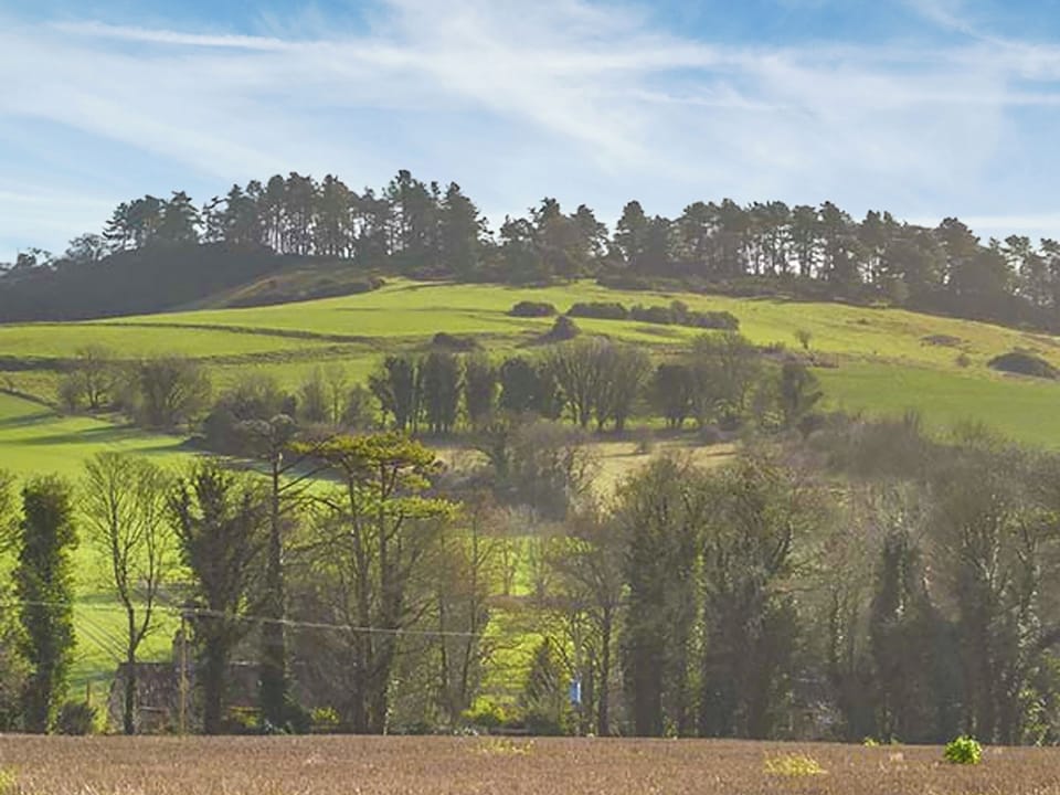 Location | Buckland Lodge - Whitey Top Lodges, Pentridge
