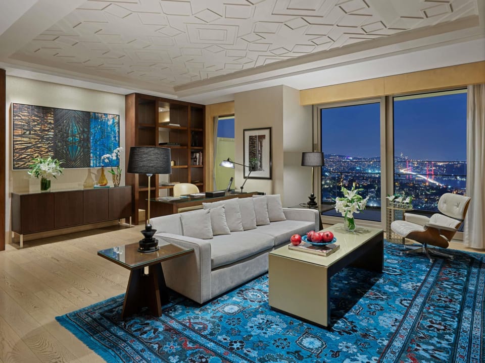 Bosphorus Suite- 1 King Bed, 183 sqm | Premium bedding, minibar, in-room safe, desk