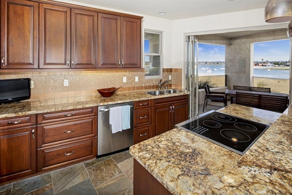 Kitchen 2
