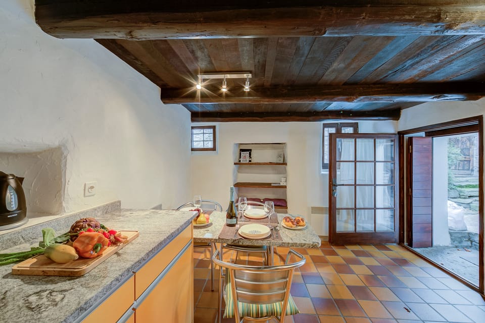 Kitchen and dining area