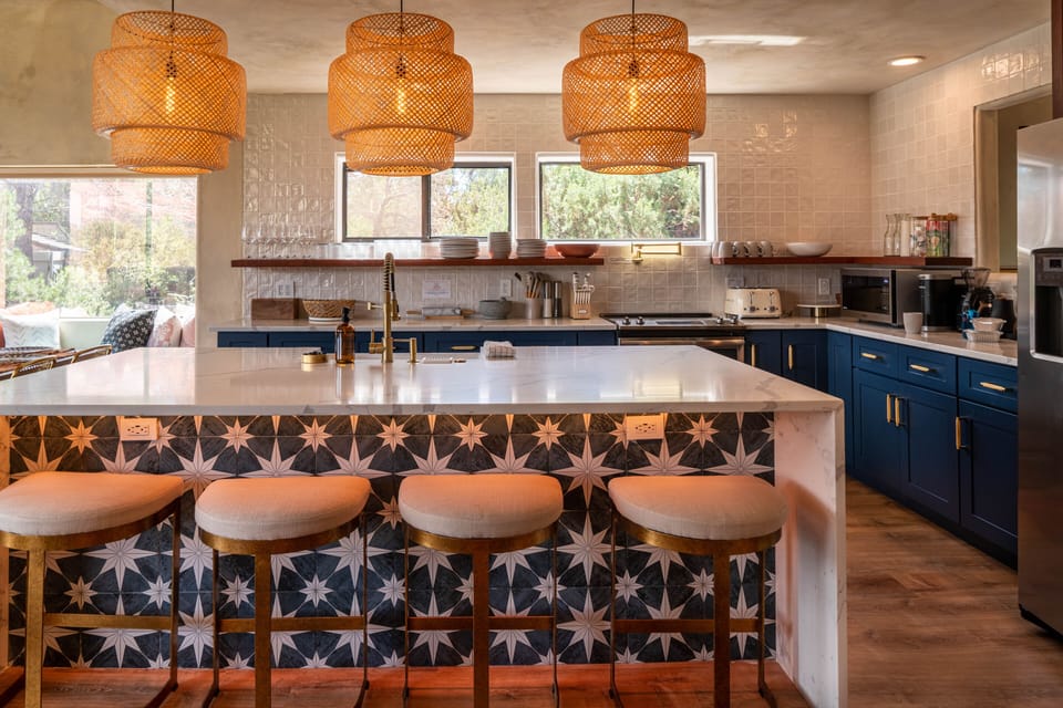 Spacious kitchen with bar seating for 4