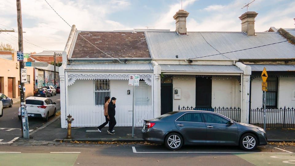 One carpark can be arranged for your reservation 