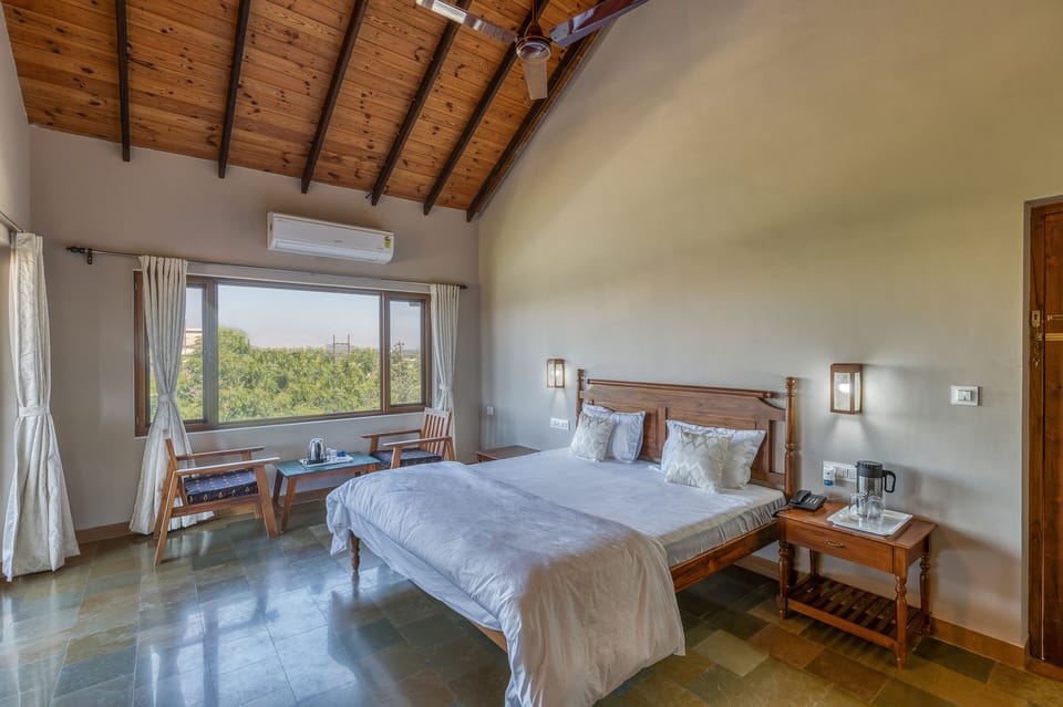 Premium Double Room | Individually decorated, individually furnished, desk, laptop workspace