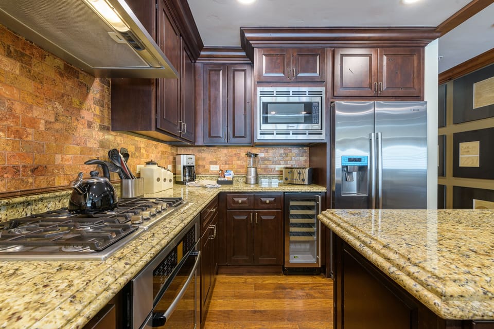 Kitchen - Summer