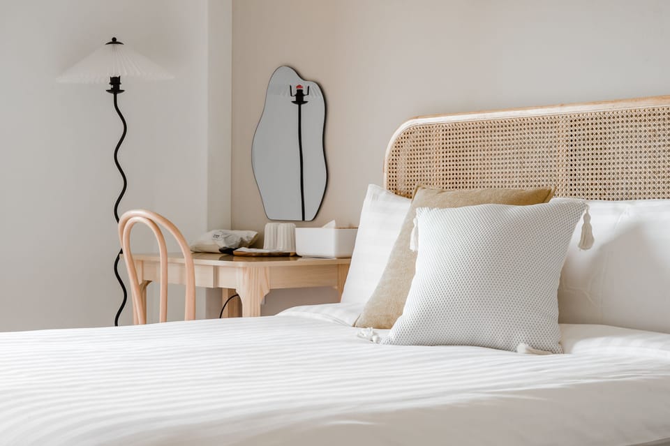 Deluxe Double Room, Balcony | Free WiFi, bed sheets