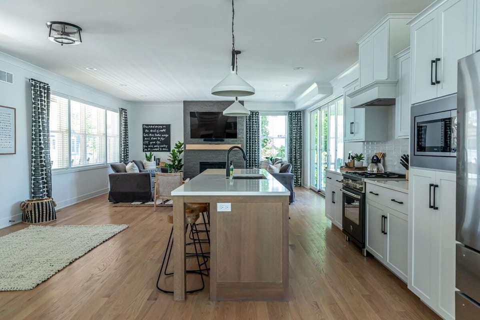 Main Level | Kitchen