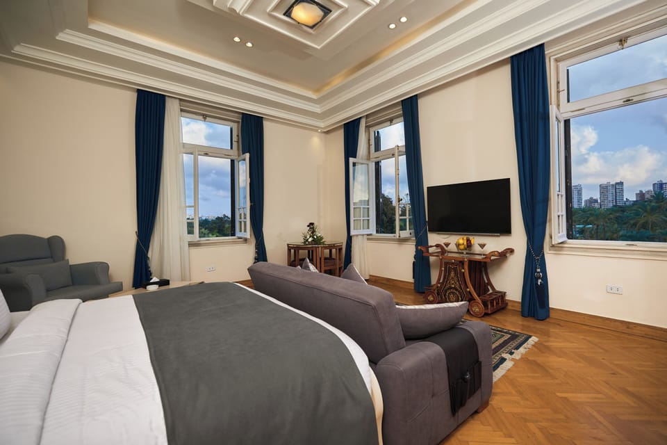 Queen Suite | Desk, free WiFi