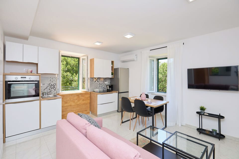 Open plan kitchen with living/dining area