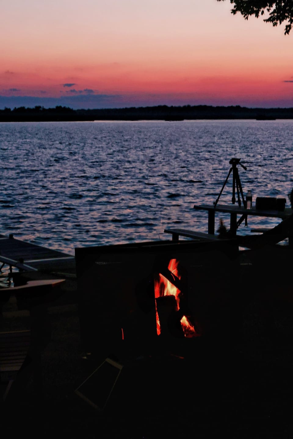 Bon fire, s'mores, beer, laughters