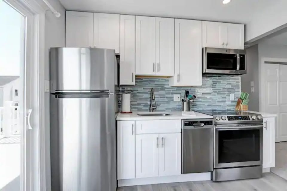 Fully renovated kitchen 