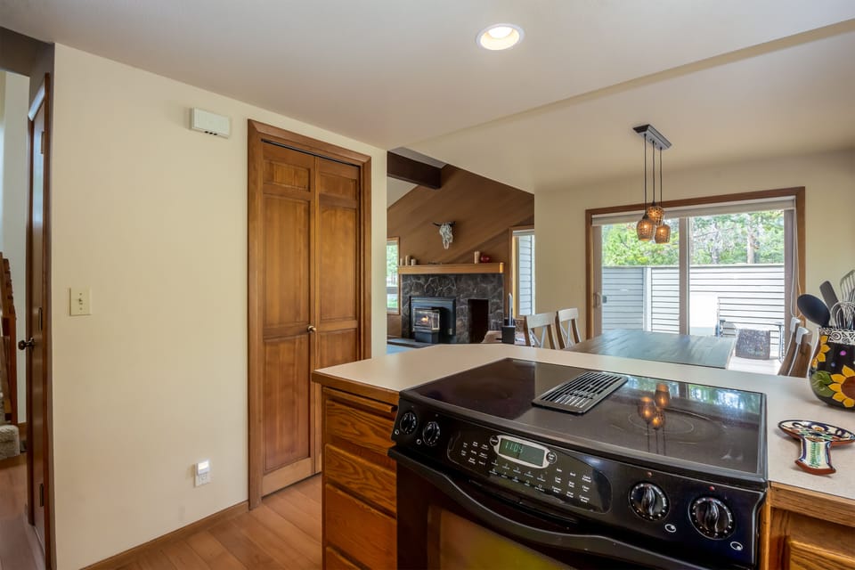 Kitchen - Main Level