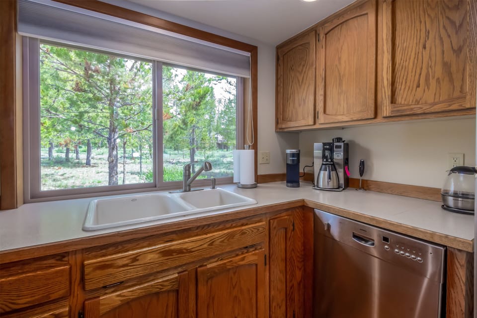 Kitchen - Main Level